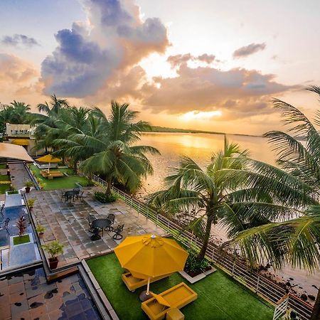 Deltin Palms Riverfront Panaji Exteriör bild